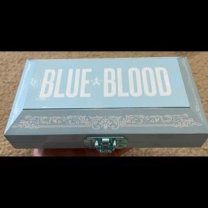 Jeffree Star Blue Blood eyeshadow palette